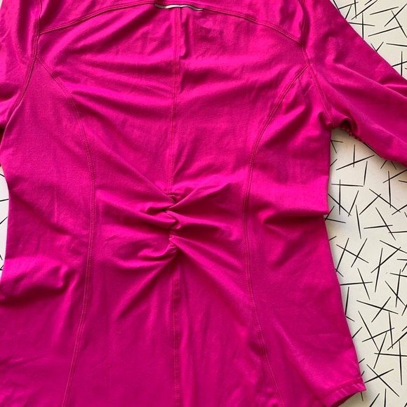 Long sleeve workout top! - Picture 6 of 7
